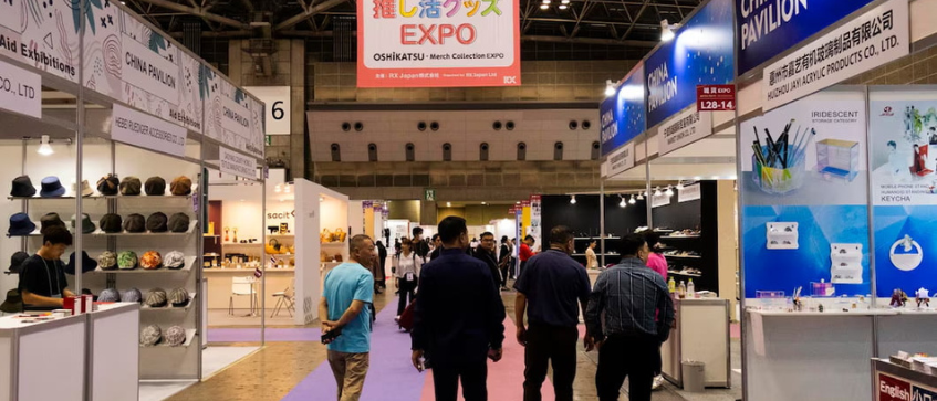 how to make your booth stand out with print marketing